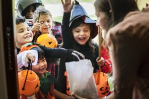 children trick-or-treating